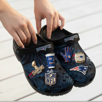 NE x NFL Custom Clogs V2DatND DVT